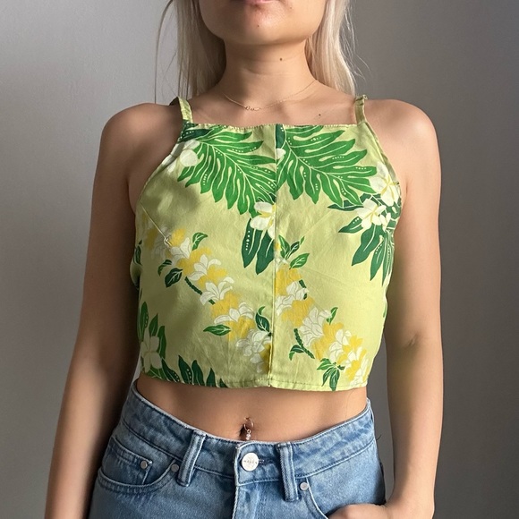 Vintage Handmade Tropical Print Tie Back Crop Tank Top in Light Green - Picture 2 of 6